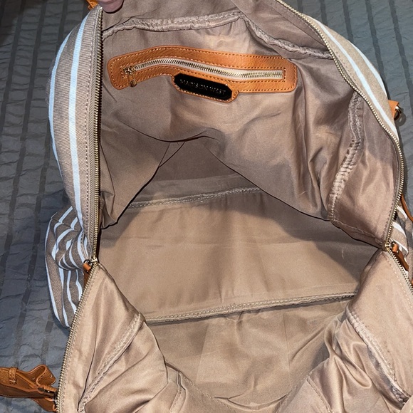 Overnight bag - Picture 2 of 3